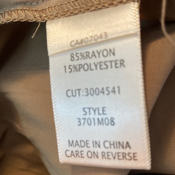 Tan light weight wide leg pants - Picture 3 of 3